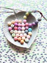 Load image into Gallery viewer, Pastel Ombre Glass Bead 10 Breaths Bracelet, Mindfulness Jewellery