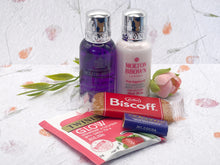 Load image into Gallery viewer, Mother&#39;s Day Care Gift, Floral Bead, Bag or Key Charm Gift pack with Heart Charm,  with Colouring in card, bath fizzes and other curated goodies
