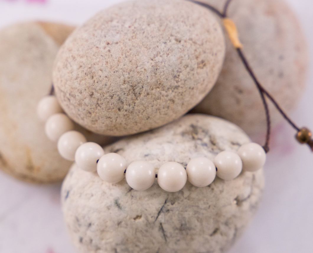 Natural River Stone Bracelet, Bracelet for counting Breaths, Grounding Bracelet, Calming Bracelet for meditation and yoga